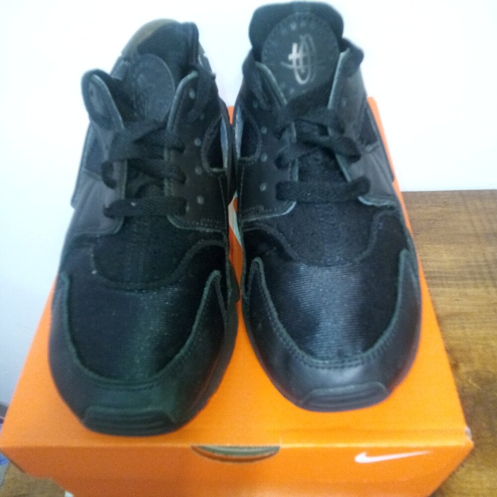 Women Nike Huaraches